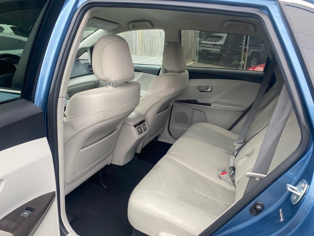 Toyota Venza FWD I4 2011