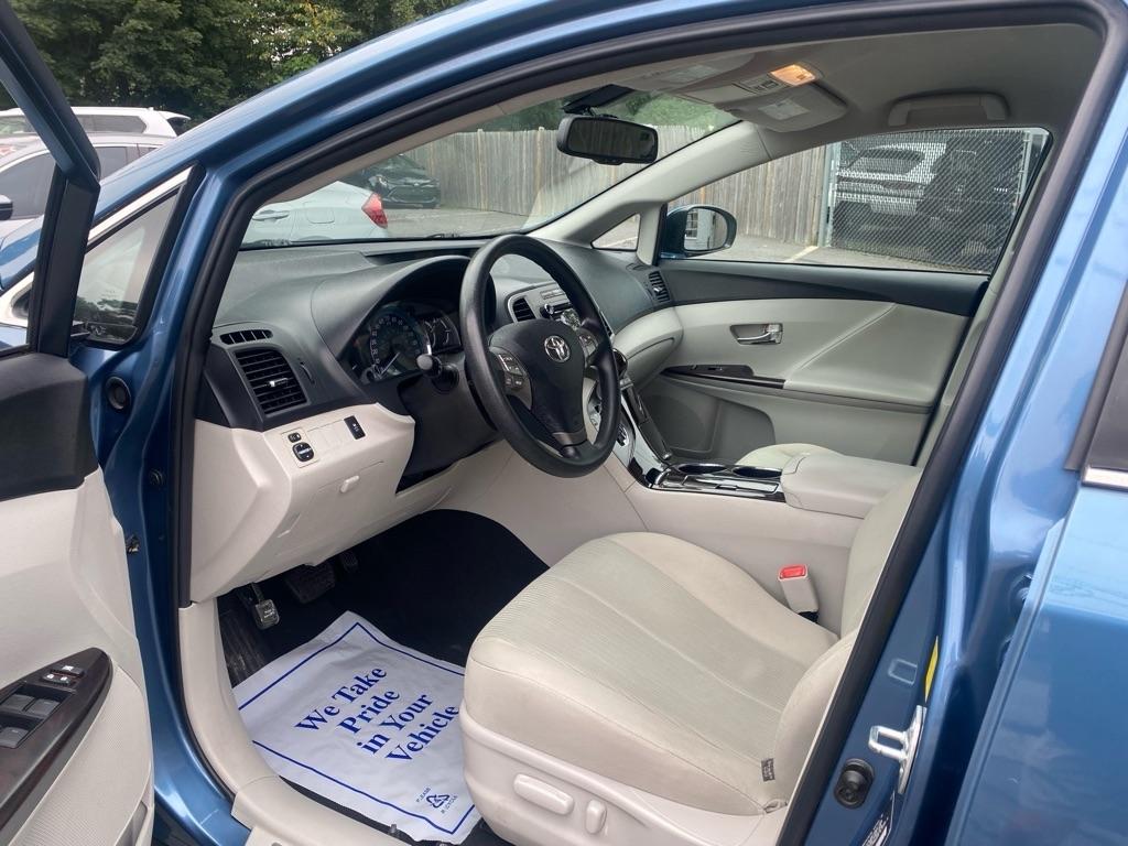 Toyota Venza FWD I4 2011