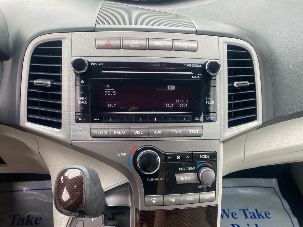 Toyota Venza FWD I4 2011