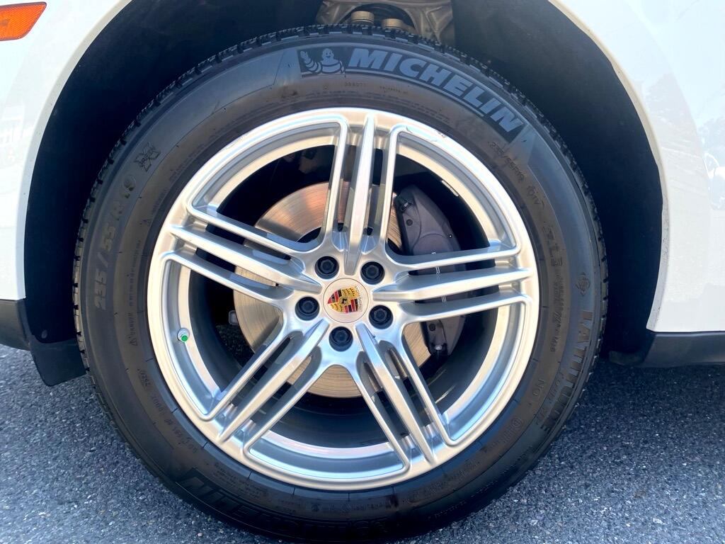 Porsche Macan Base 2019 Porsche Macan Base 2019