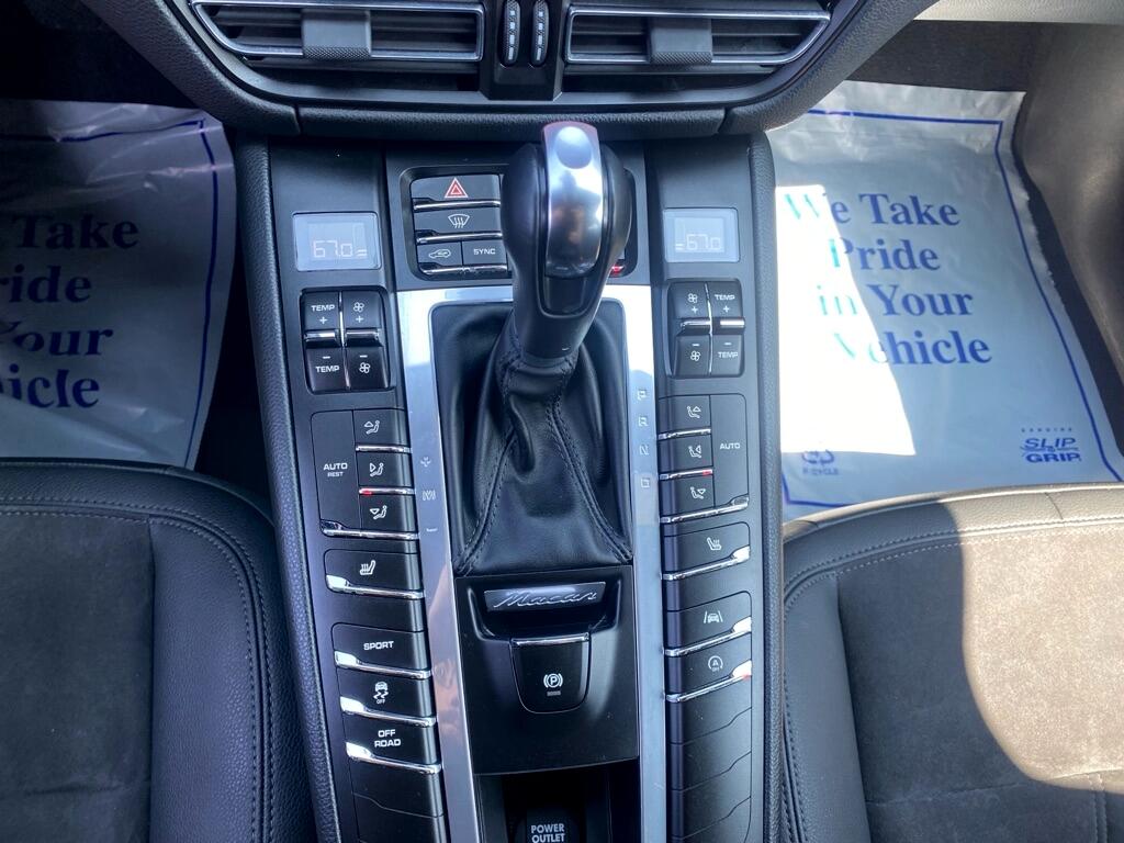 Porsche Macan Base 2019 Porsche Macan Base 2019