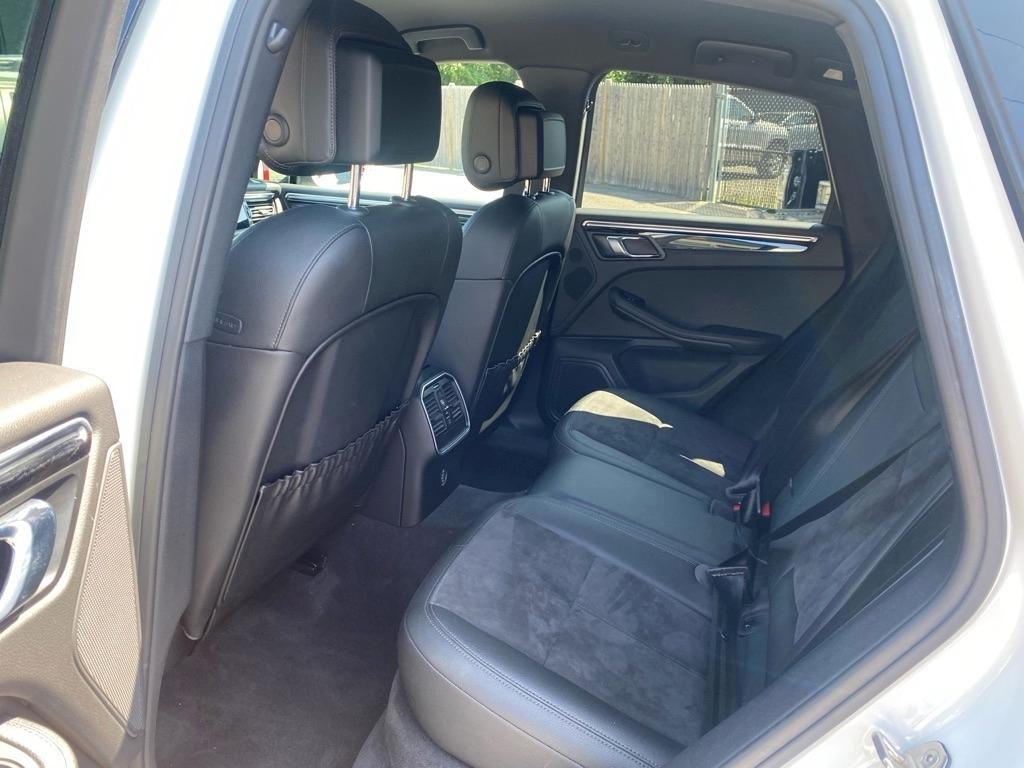 Porsche Macan Base 2019