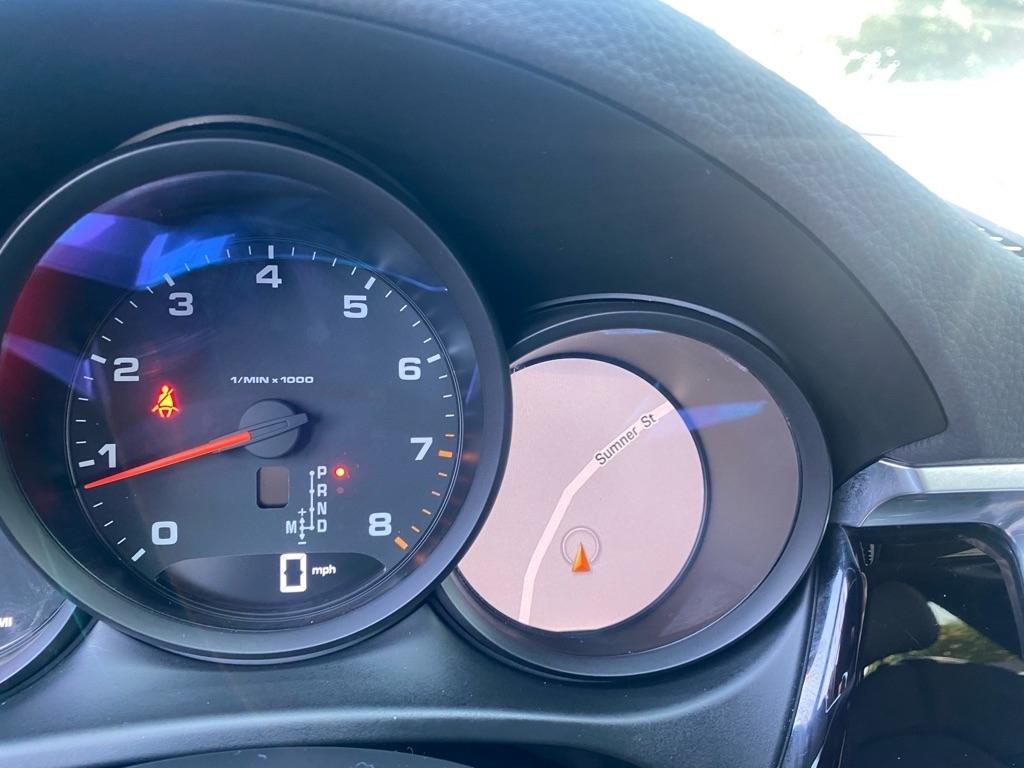 Porsche Macan Base 2019