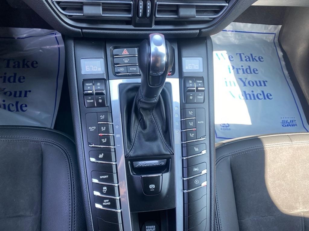 Porsche Macan Base 2019