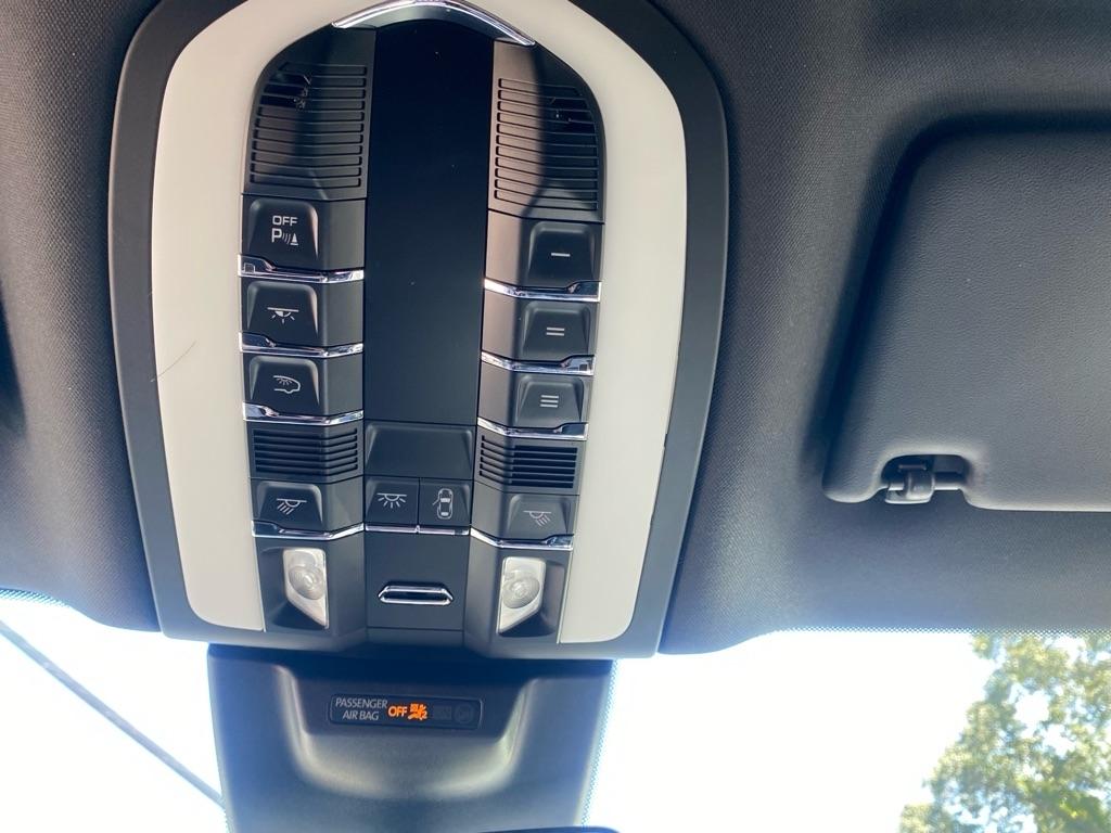 Porsche Macan Base 2019