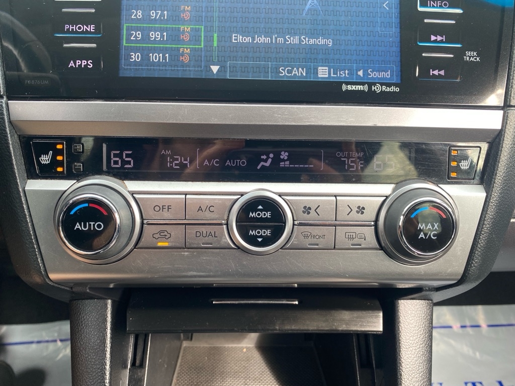 Subaru Outback 2.5i Limited 2017 Subaru Outback 2.5i Limited 2017