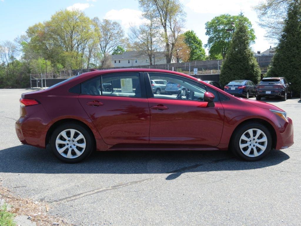 Toyota Corolla LE 2022