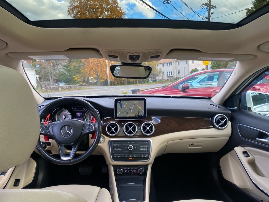 Mercedes-Benz GLA-Class GLA250 4MATIC 2016 Mercedes-Benz GLA-Class GLA250 4MATIC 2016