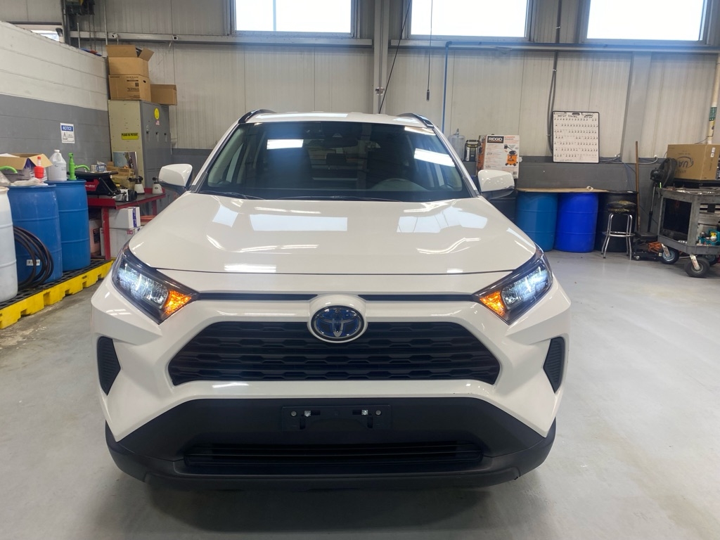 Toyota RAV4 Hybrid LE 2021