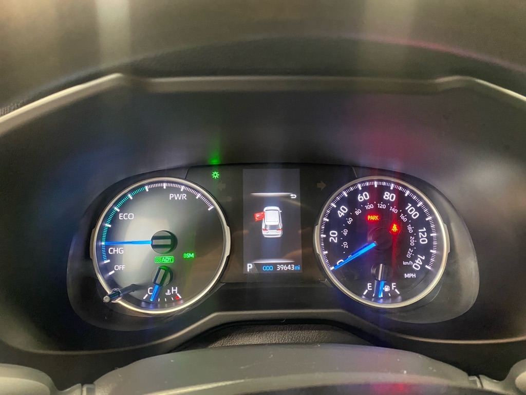 Toyota RAV4 Hybrid LE 2021