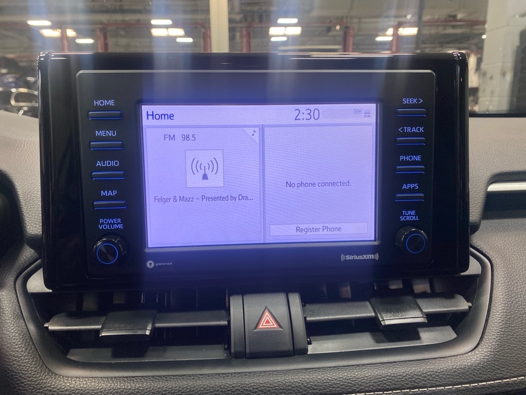 Toyota RAV4 Hybrid LE 2021