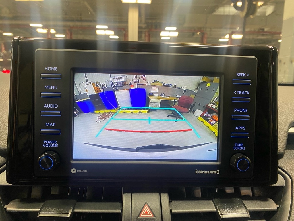 Toyota RAV4 Hybrid LE 2021