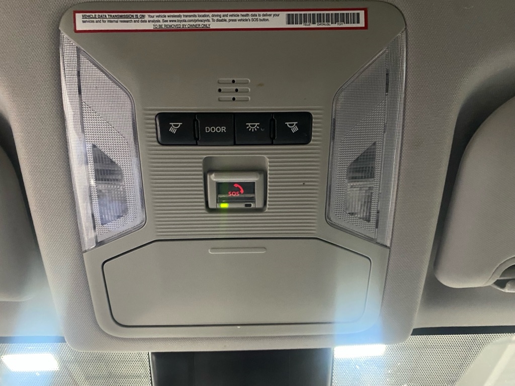 Toyota RAV4 Hybrid LE 2021