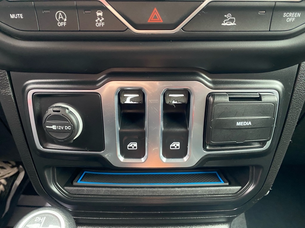 Jeep Wrangler Sport 2021