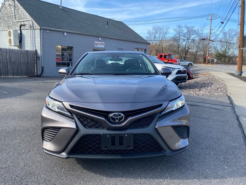 Toyota Camry SE 2019