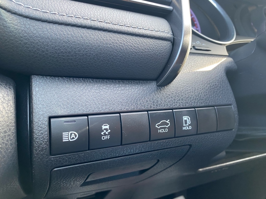 Toyota Camry SE 2019