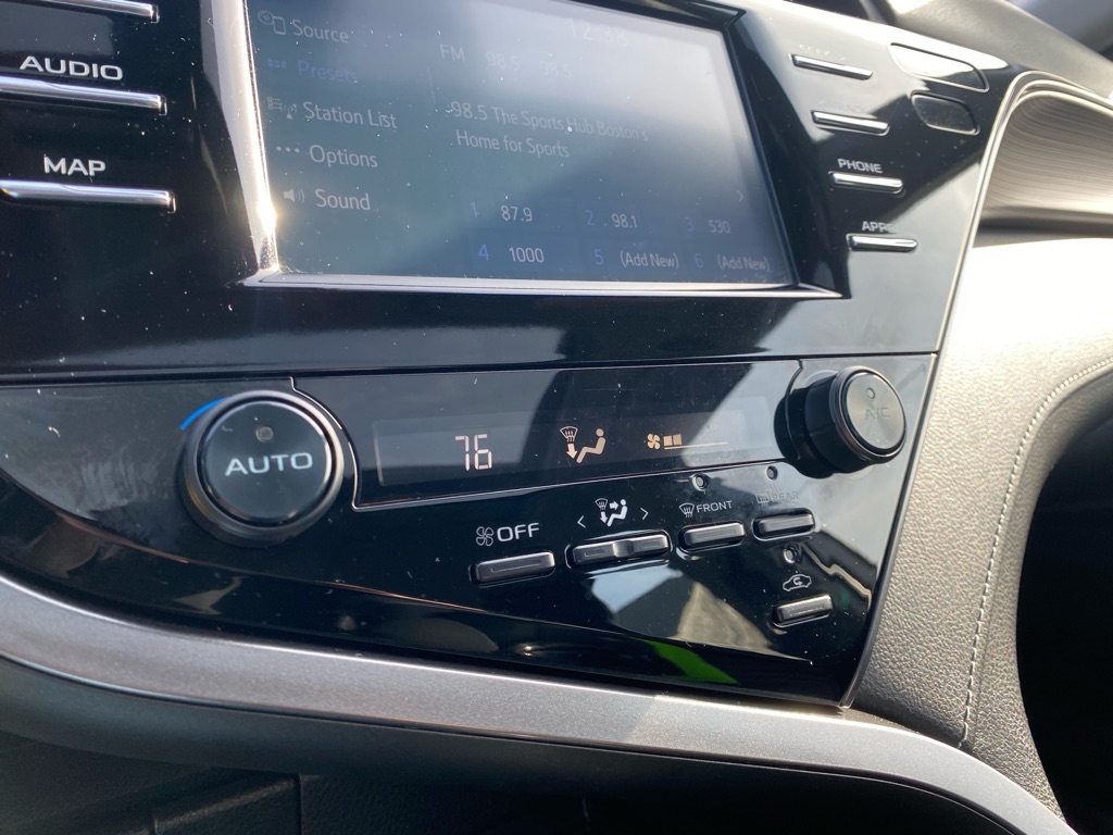 Toyota Camry SE 2019