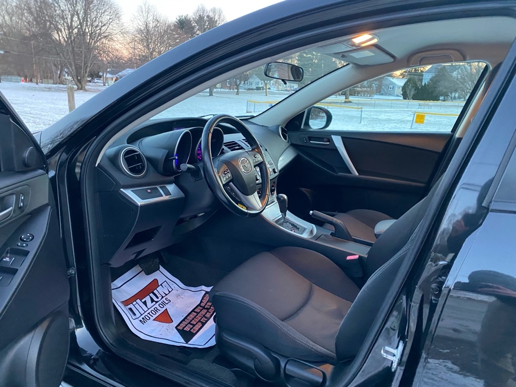 Mazda MAZDA3 s Sport 4-Door 2011