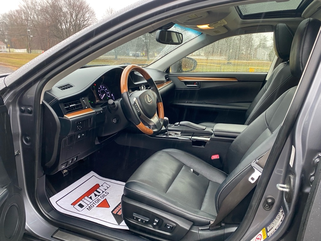 Lexus ES 300h Sedan 2014