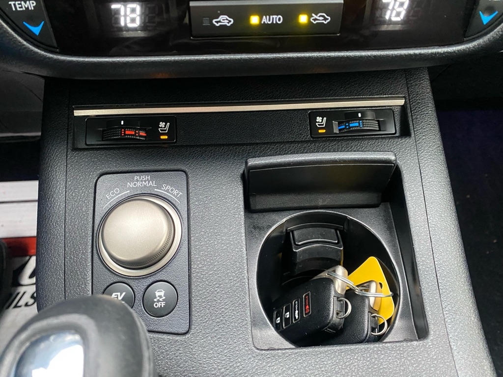 Lexus ES 300h Sedan 2014