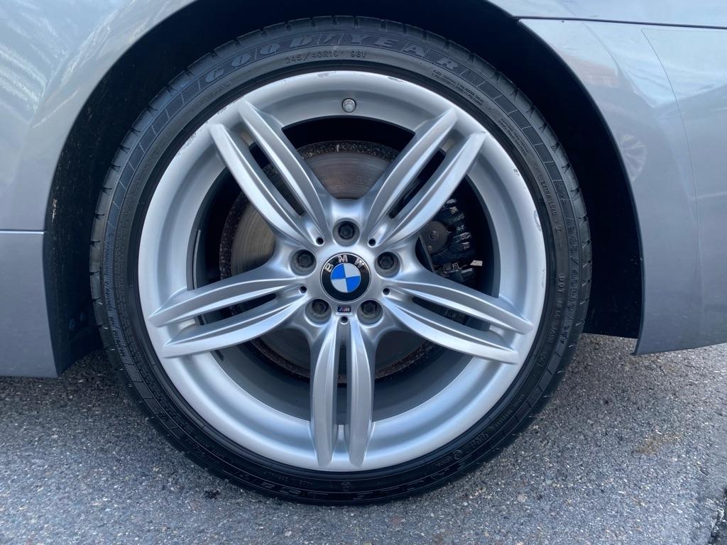 BMW 6-Series 650xi Coupe 2013