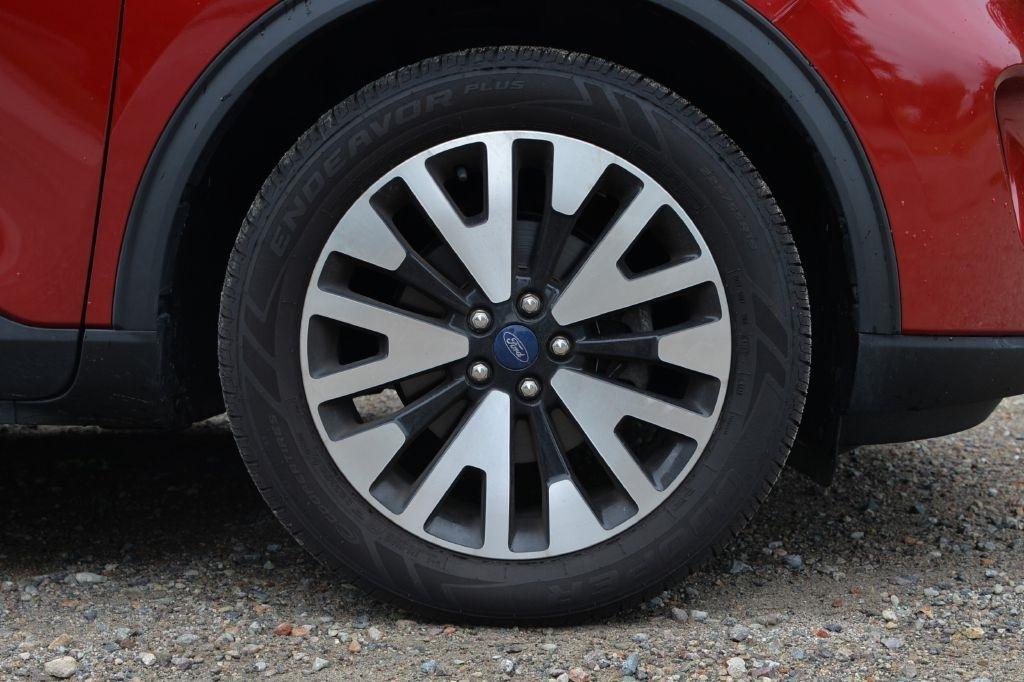 2020 Ford Escape SEL - Photo 16