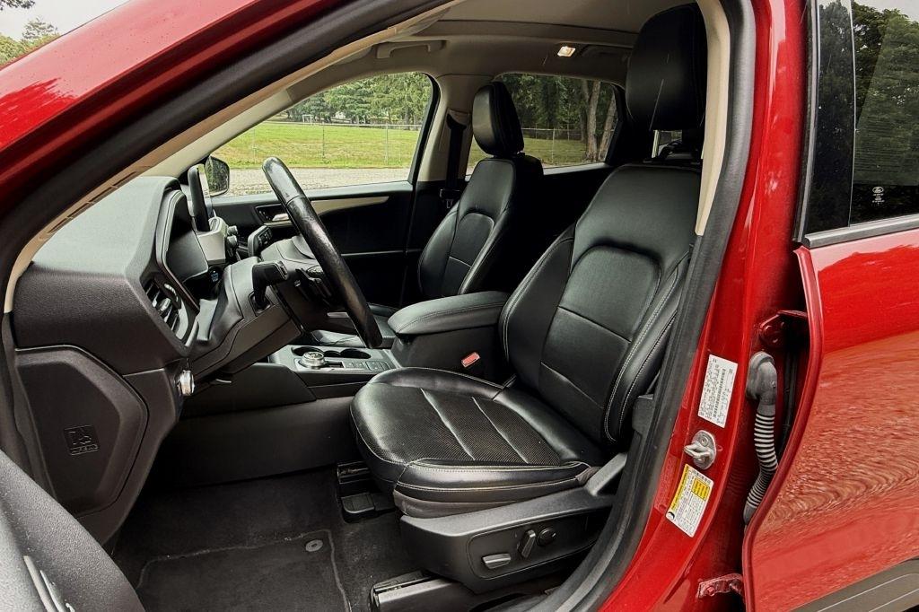 2020 Ford Escape SEL - Photo 28