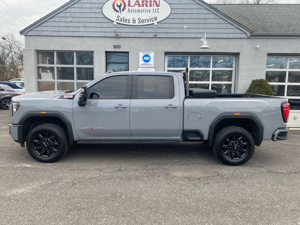 GMC Sierra 2500HD AT4 Crew Cab 4WD 2024