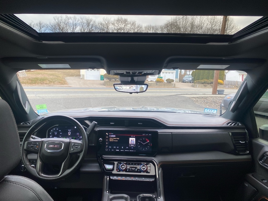 GMC Sierra 2500HD AT4 Crew Cab 4WD 2024