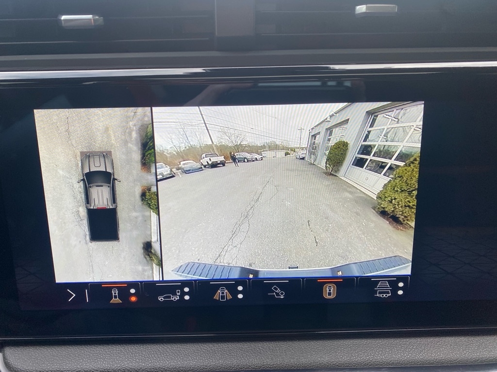 GMC Sierra 2500HD AT4 Crew Cab 4WD 2024