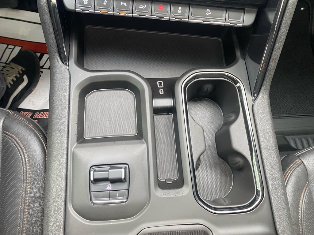 GMC Sierra 2500HD AT4 Crew Cab 4WD 2024