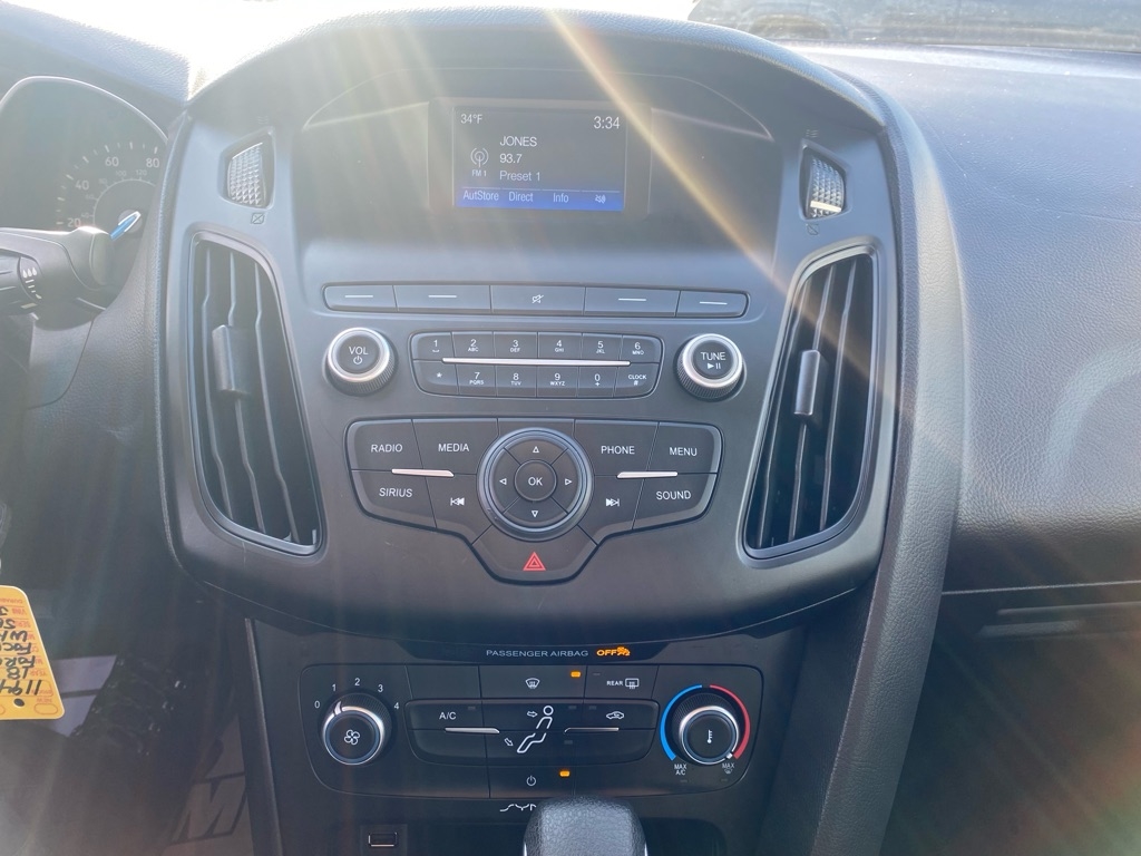 Ford Focus SE Sedan 2018