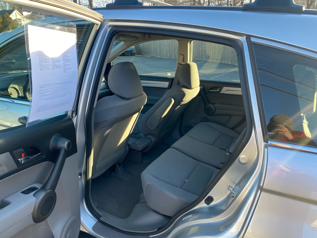 Honda CR-V LX 4WD 5-Speed AT 2011