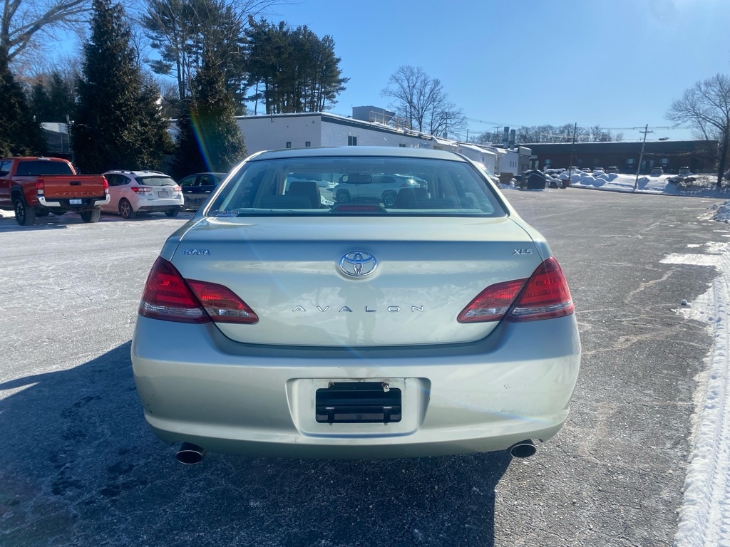 Toyota Avalon XLS 2008