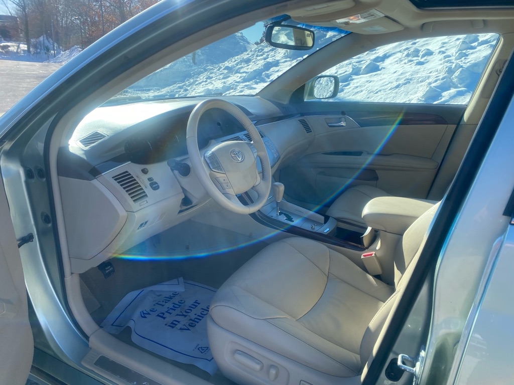Toyota Avalon XLS 2008