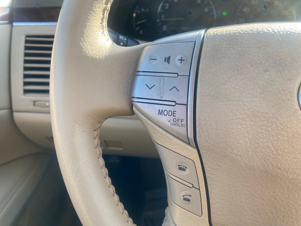 Toyota Avalon XLS 2008