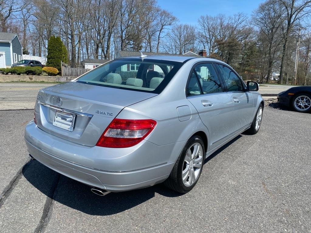 Mercedes-Benz C-Class C300 4MATIC Luxury Sedan 2009