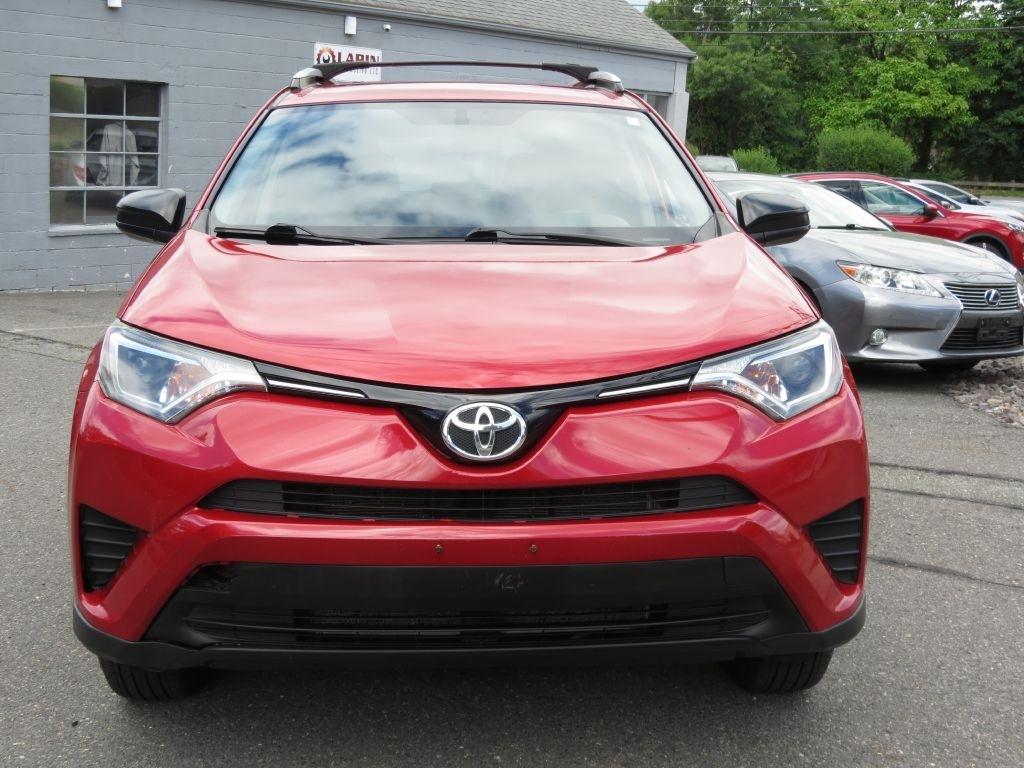 Toyota RAV4 LE AWD 2016