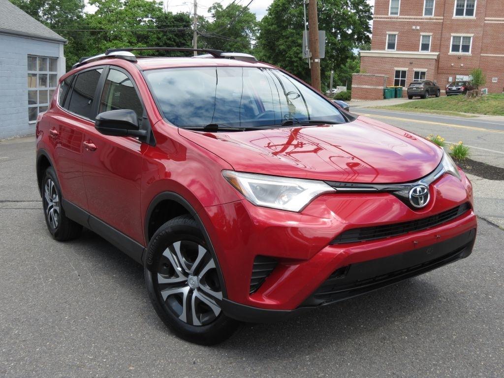 Toyota RAV4 LE AWD 2016