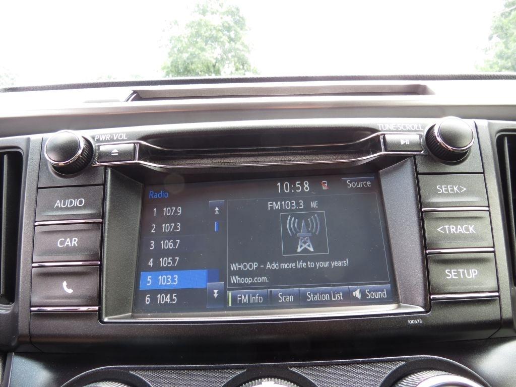 Toyota RAV4 LE AWD 2016