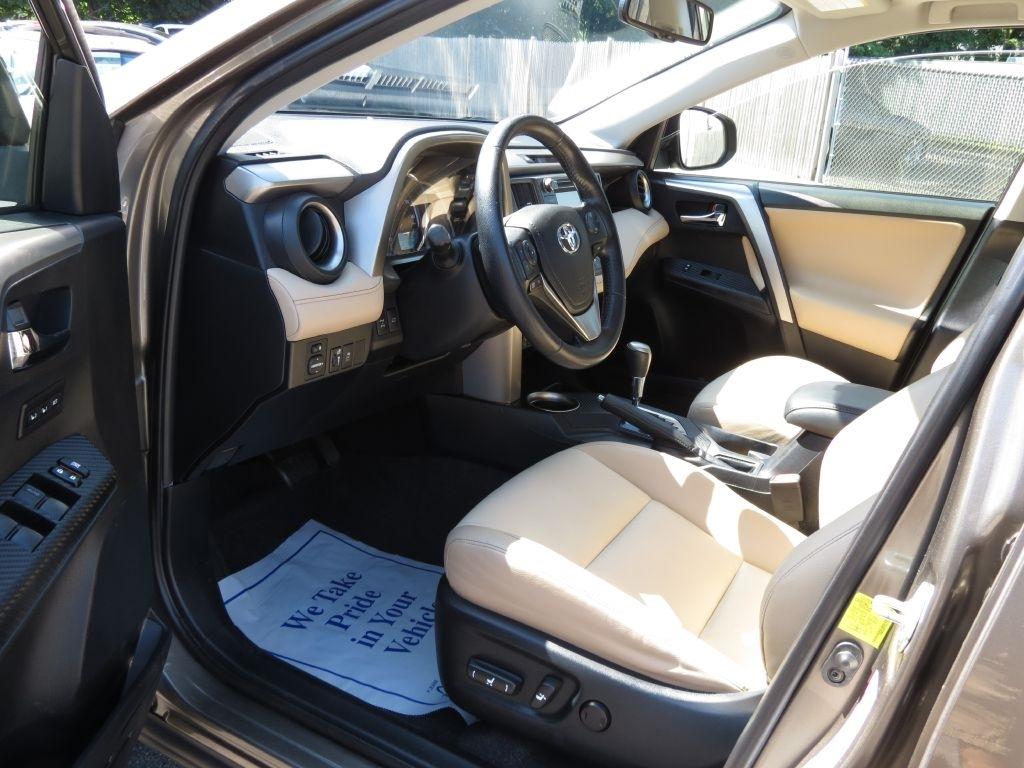 Toyota RAV4 Limited AWD 2015