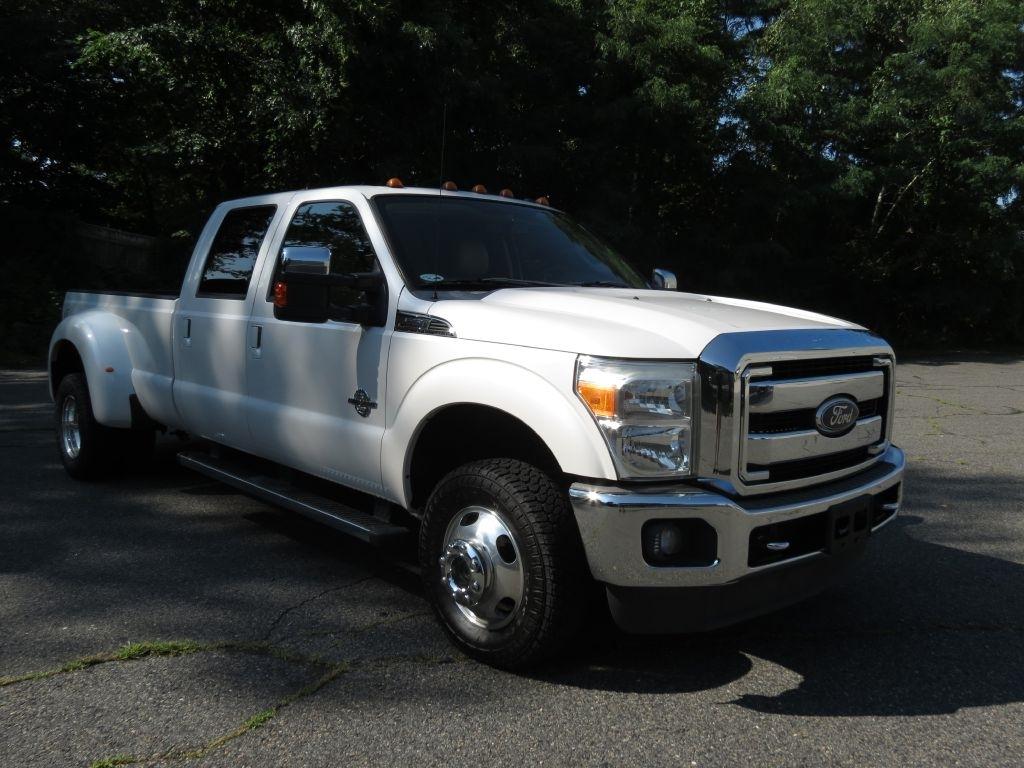 Ford F-350 SD Lariat Crew Cab DRW 4WD 2011
