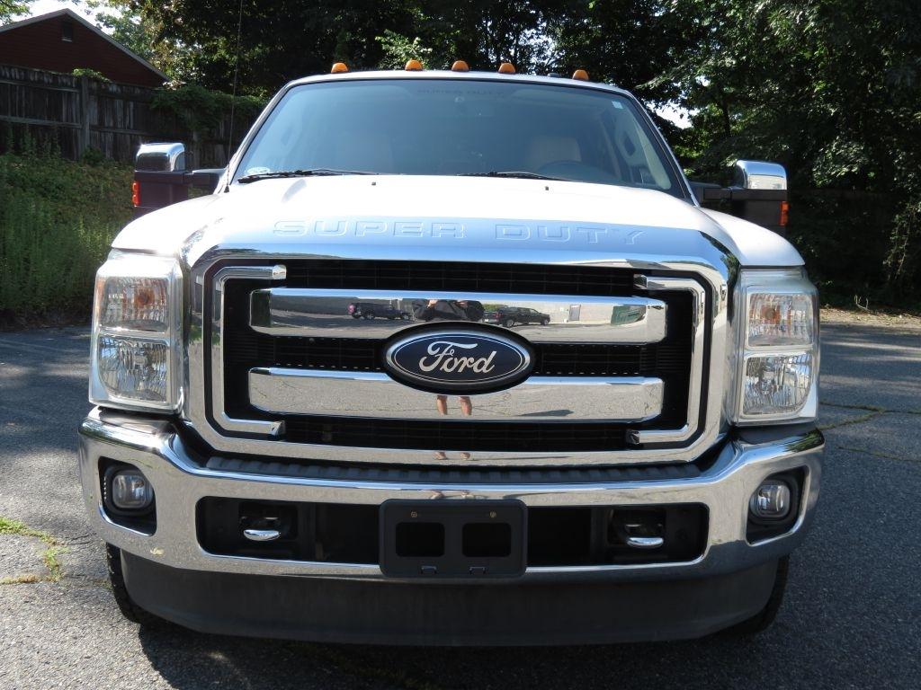 Ford F-350 SD Lariat Crew Cab DRW 4WD 2011