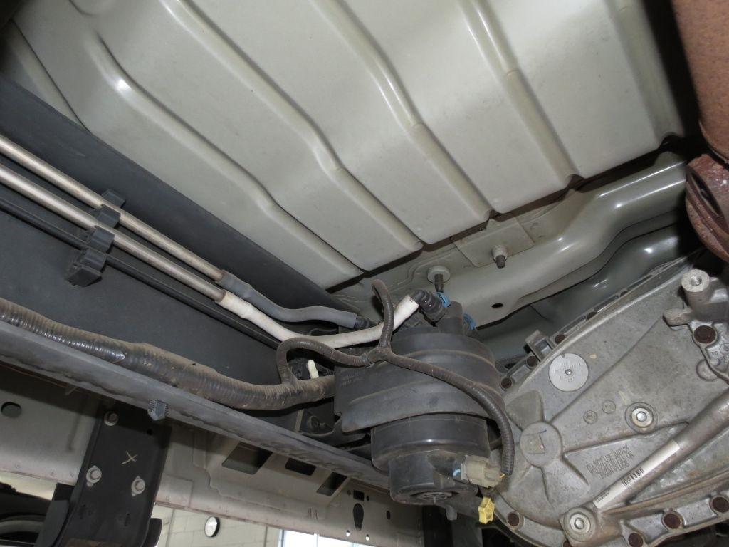 Ford F-350 SD Lariat Crew Cab DRW 4WD 2011