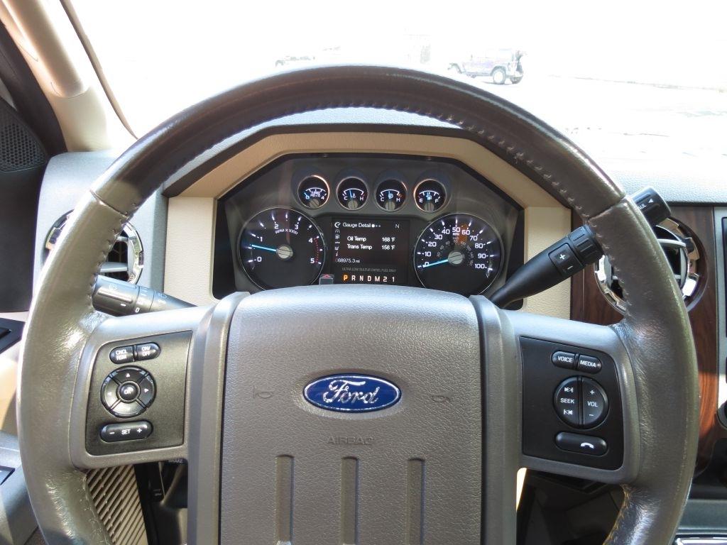 Ford F-350 SD Lariat Crew Cab DRW 4WD 2011