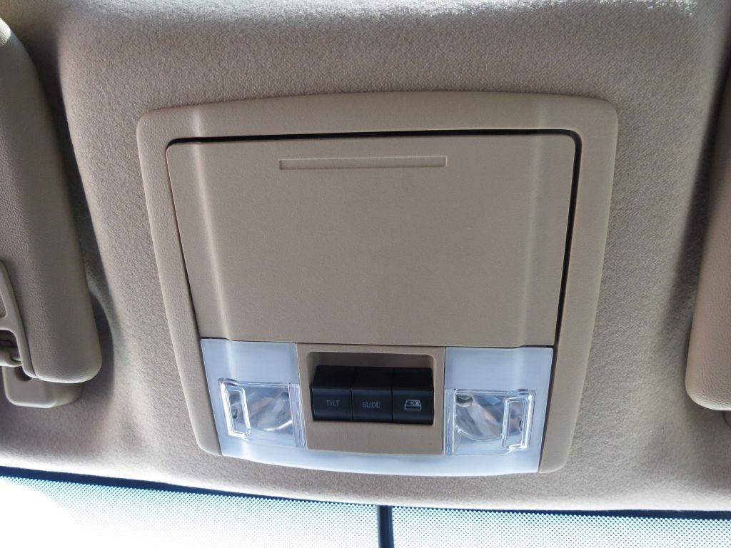 Ford F-350 SD Lariat Crew Cab DRW 4WD 2011