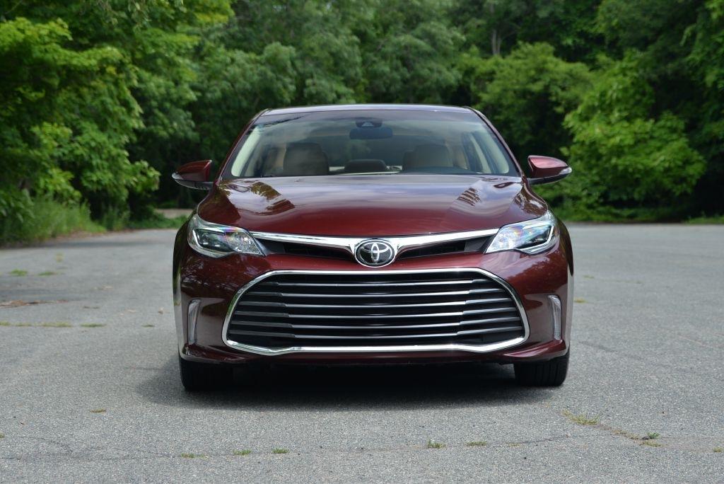 Toyota Avalon XLE 2017
