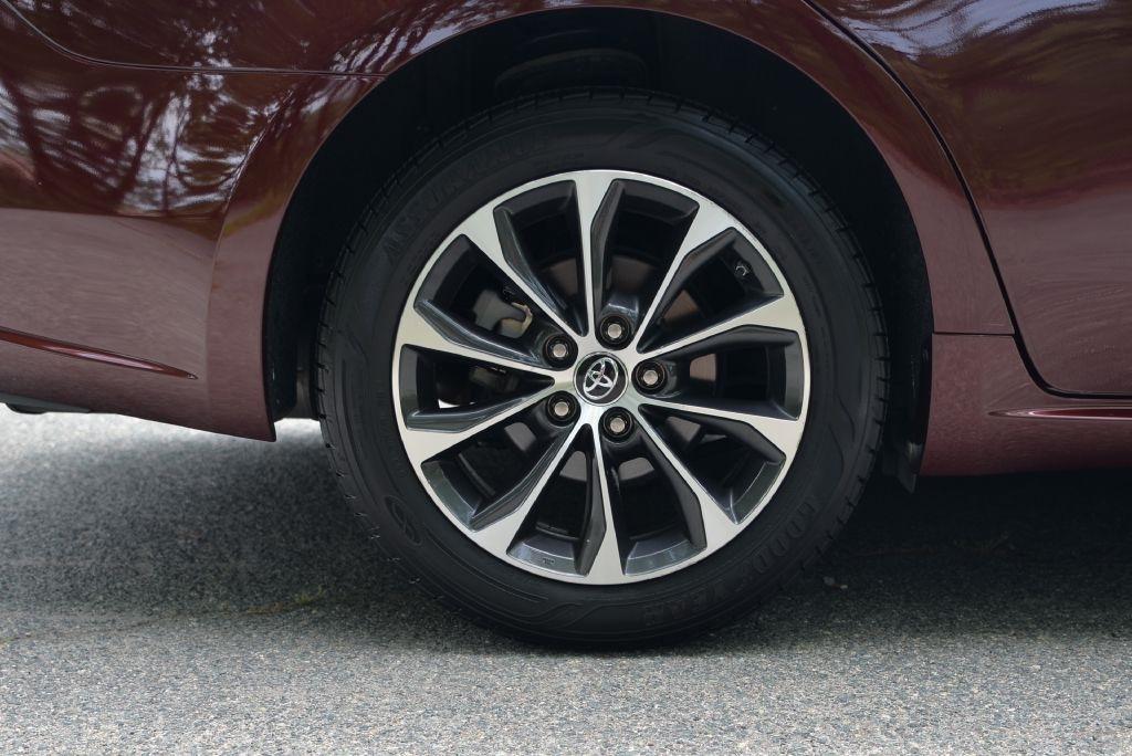Toyota Avalon XLE 2017