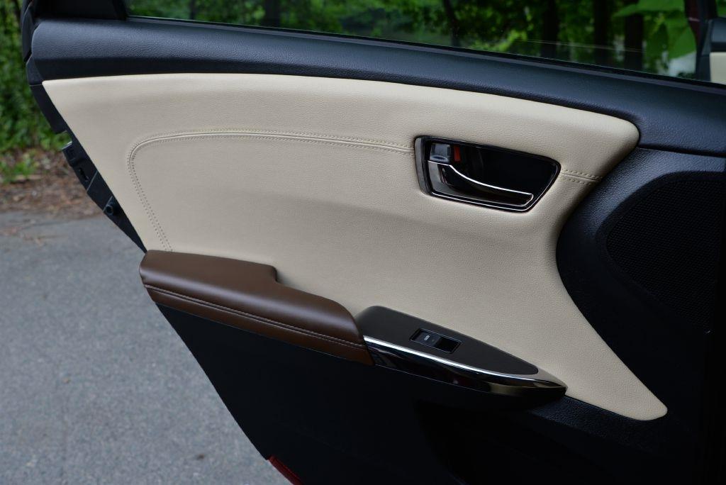 Toyota Avalon XLE 2017