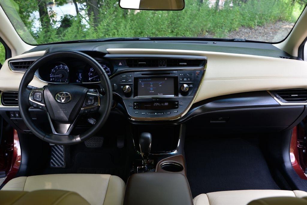 Toyota Avalon XLE 2017